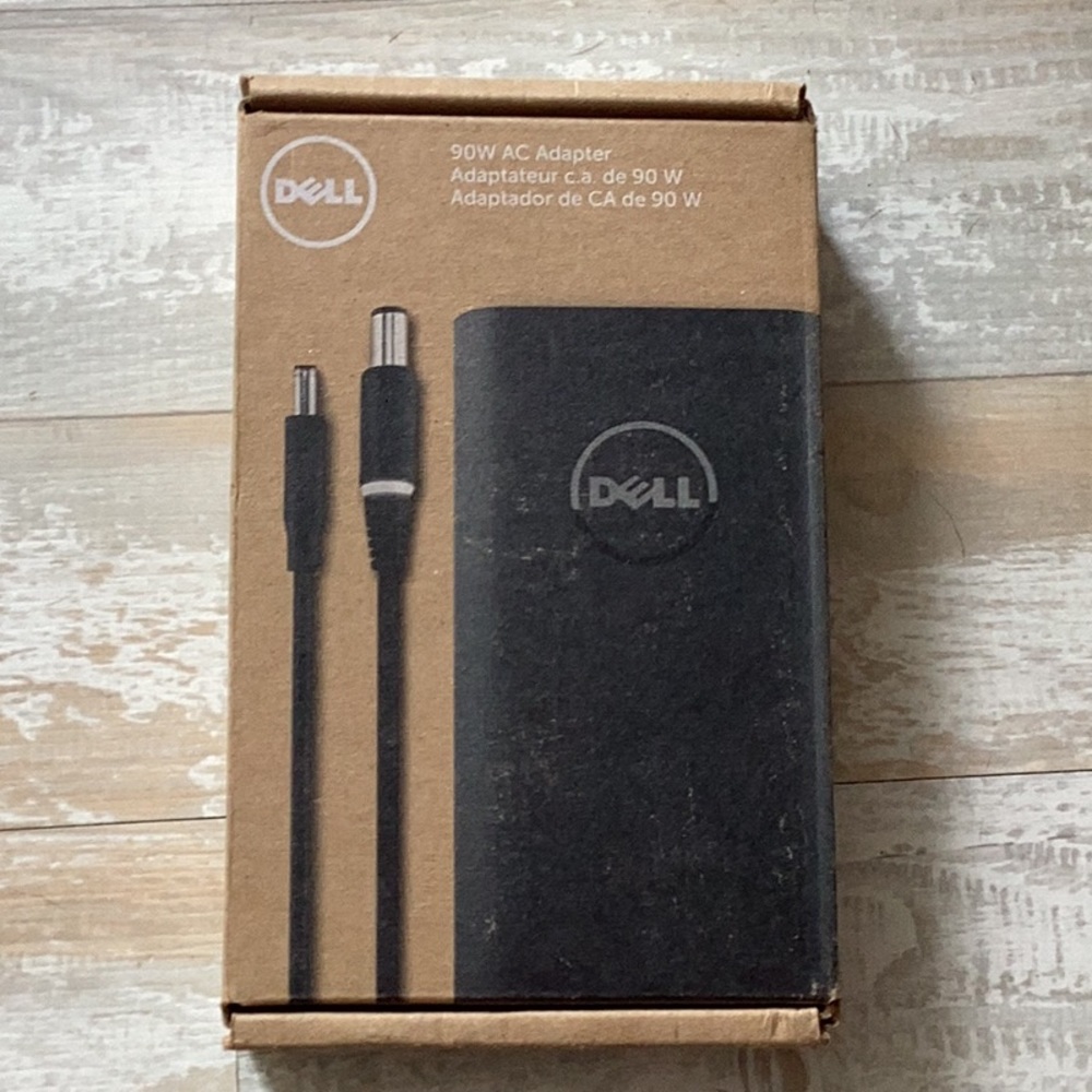 Dell 90w Never Used laptop charger AC adapter.